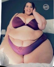 Guy cums on her tummy with
